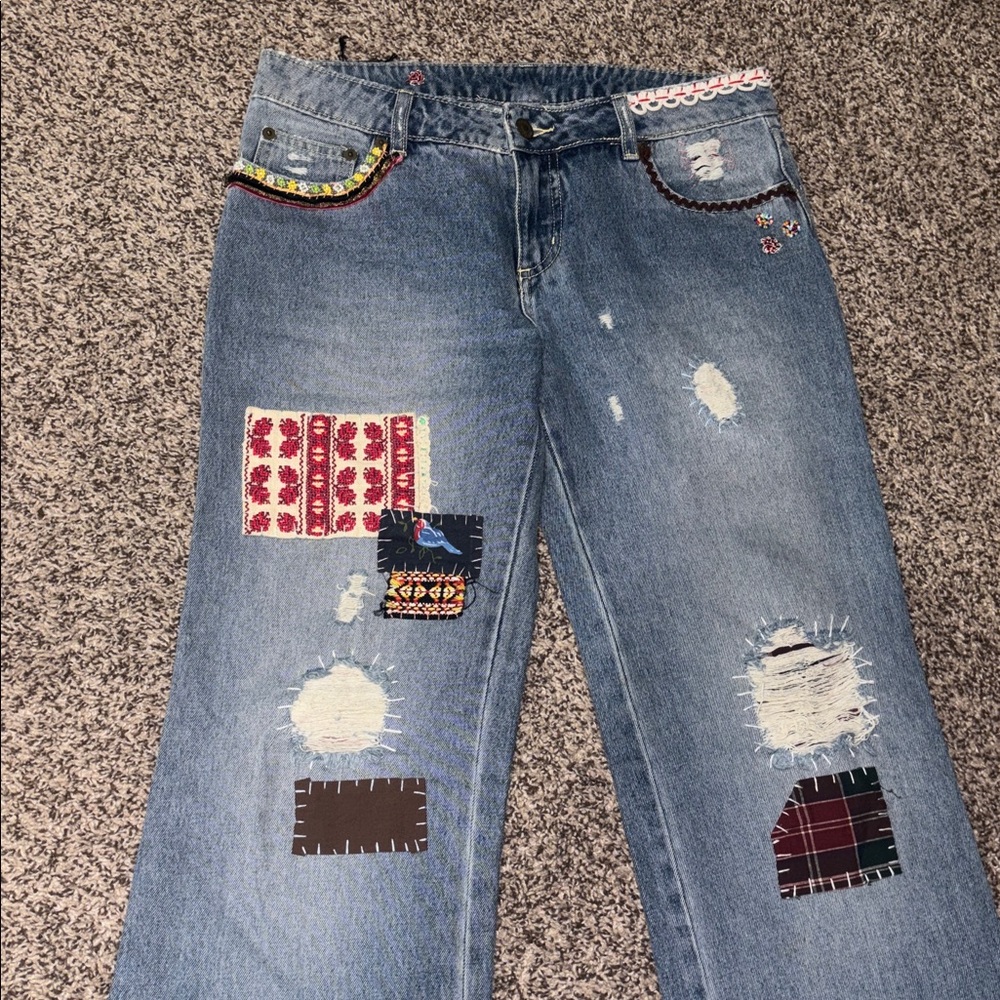Vintage Free People Embroidered & Patchwork Distressed Blue Jeans - Picture 2 of 8